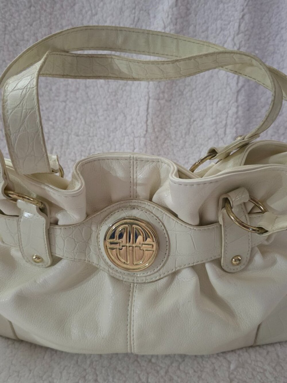 Creamy Antique White Faux Leather Summer Purse